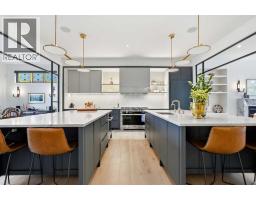2407 31 Avenue SW - photo 9