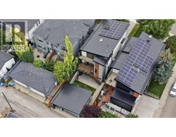 2407 31 Avenue SW - photo 47