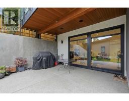 2407 31 Avenue SW - photo 44