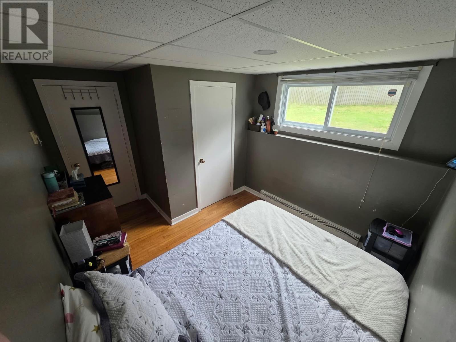 74 Fox Avenue - 24