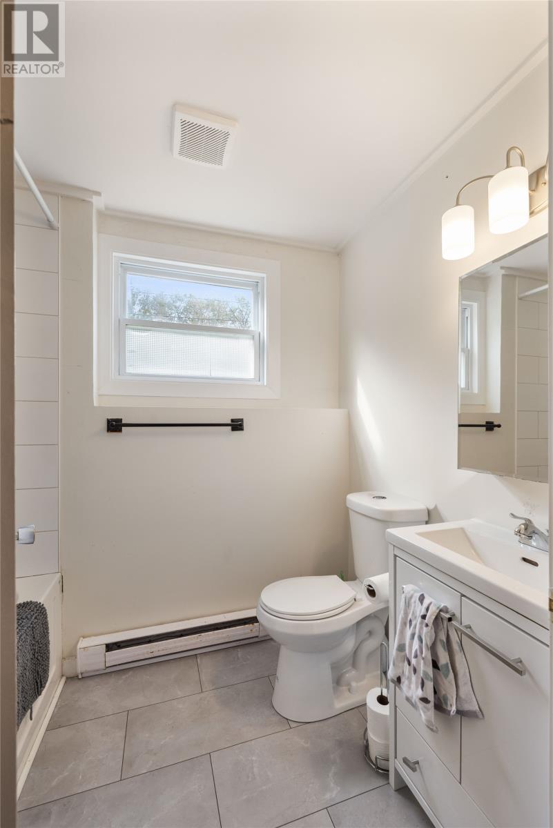 74 Fox Avenue - 25