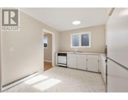 74 Fox Avenue thumbnail 10