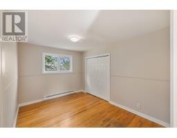 74 Fox Avenue thumbnail 12