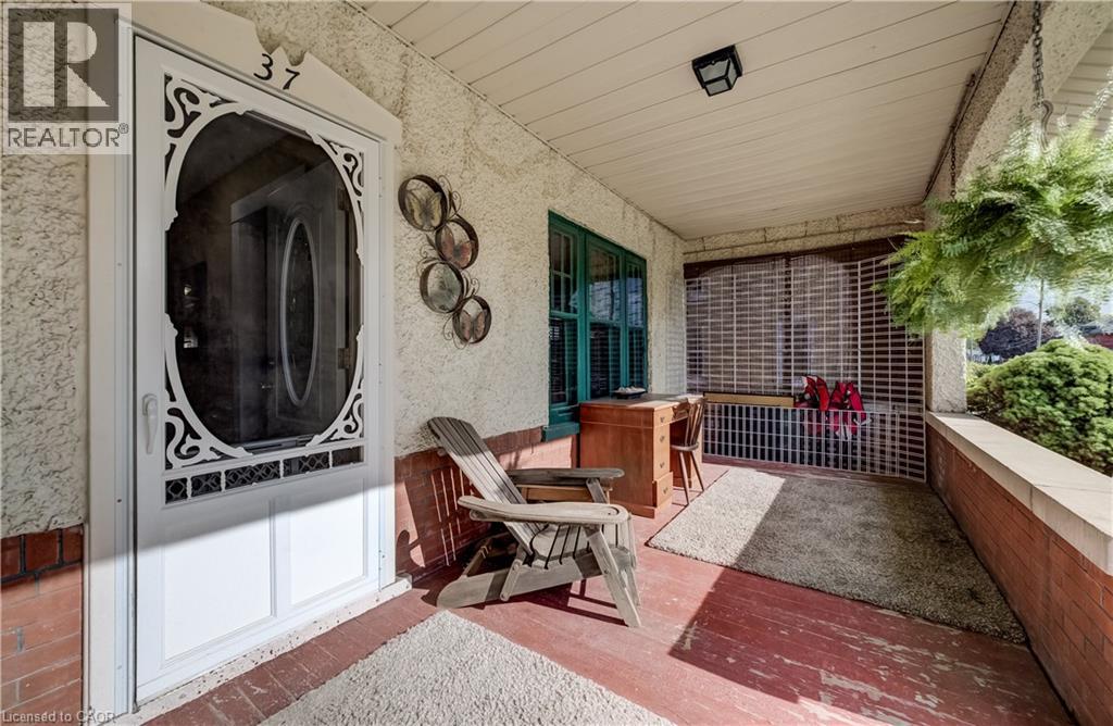 37 Willow Street — photo 4