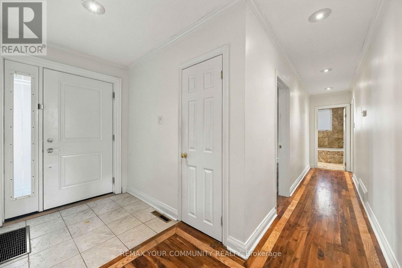 18863 Leslie Street — photo 20