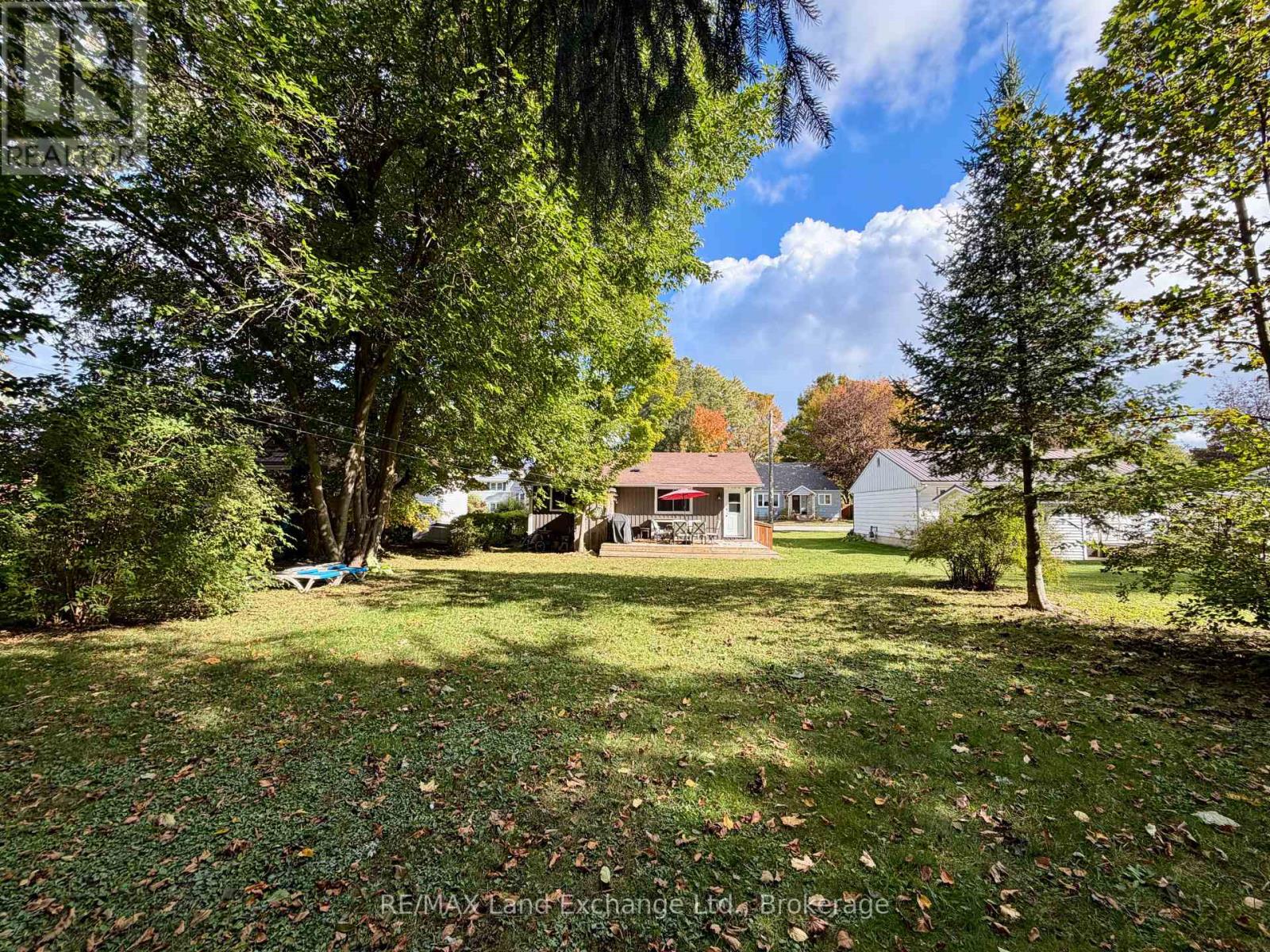 652 LOUIS STREET - 15