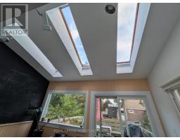 2nd Floor Unit - 255 Indian Road, Toronto, ON M6R2X3 Photo 10