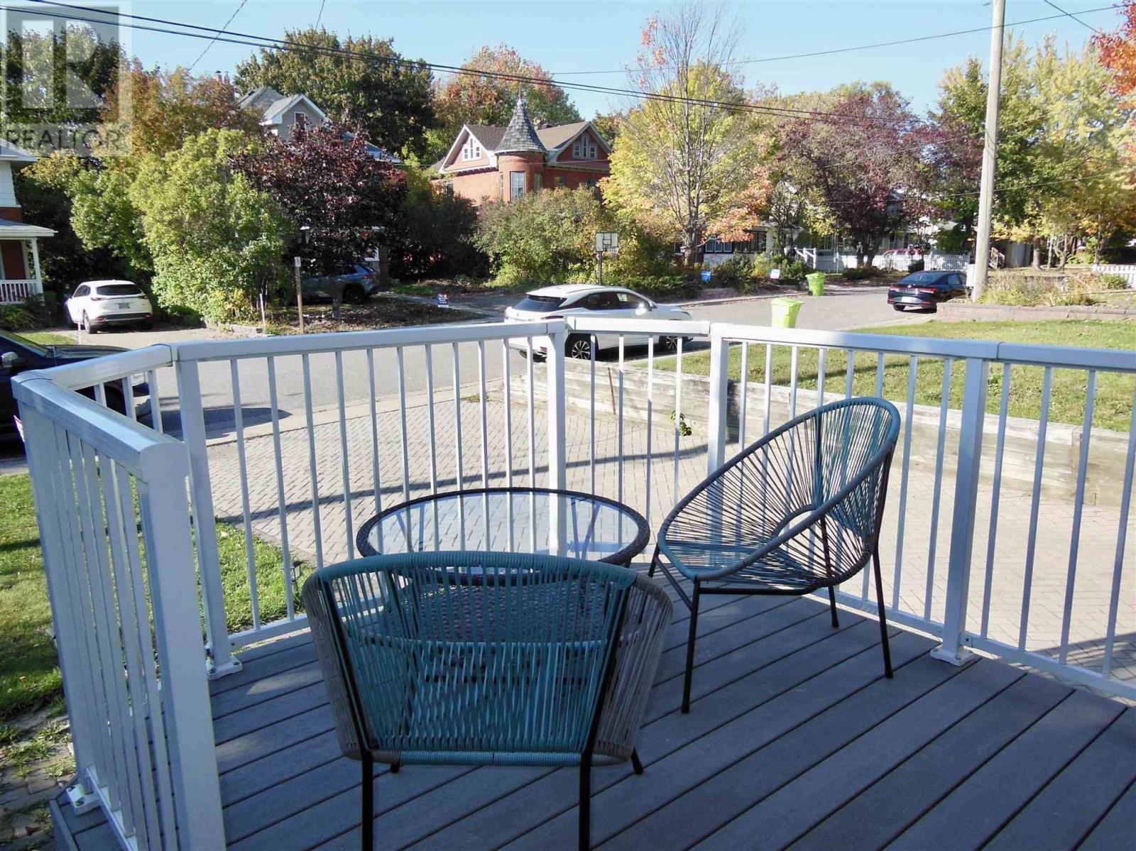 130 Mcgregor Ave — photo 3