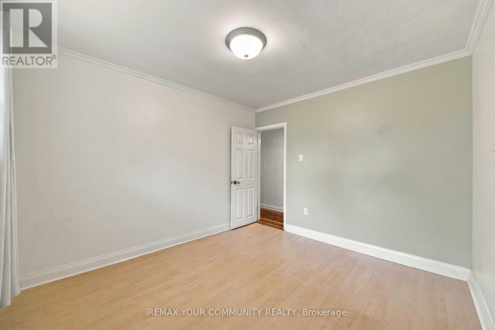 18863 Leslie Street — photo 26