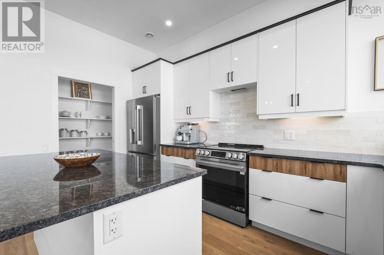 Property 17 of 50 of 209 Brunello Boulevard