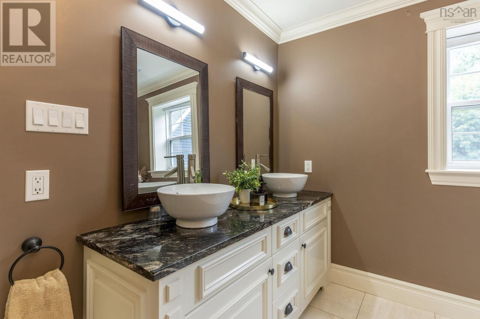 Property 27 of 50 of 1563 Sarah Drive