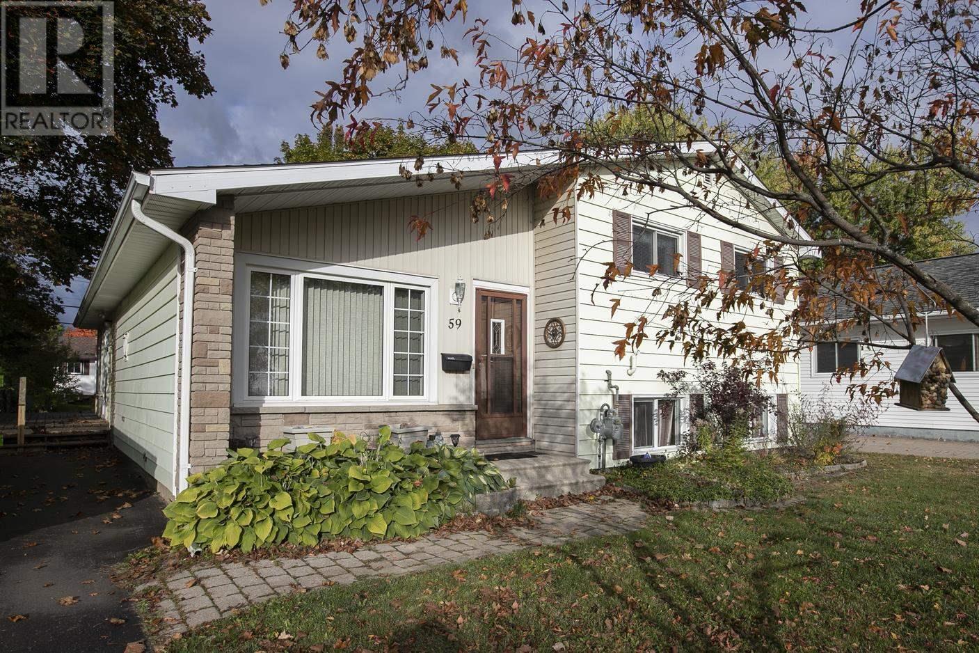 59 Promenade Dr — photo 2