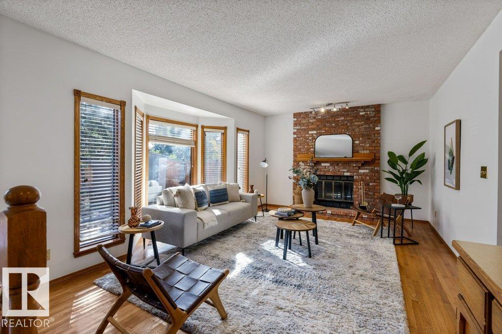 507 BURTON CL NW, Edmonton, Alberta, T6R2B2