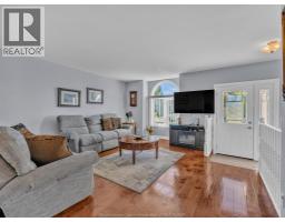 Kitchen - 27 Eastgrove, Leamington, ON N8H5J7 Photo 6