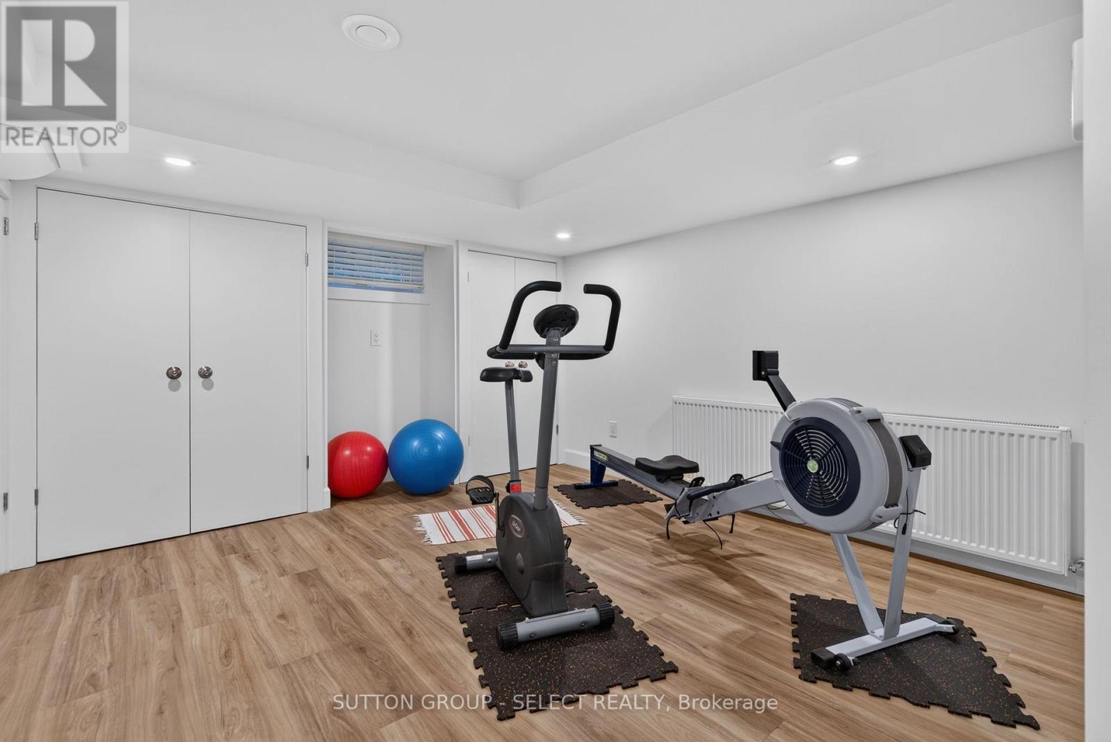 427 WORTLEY ROAD - 36