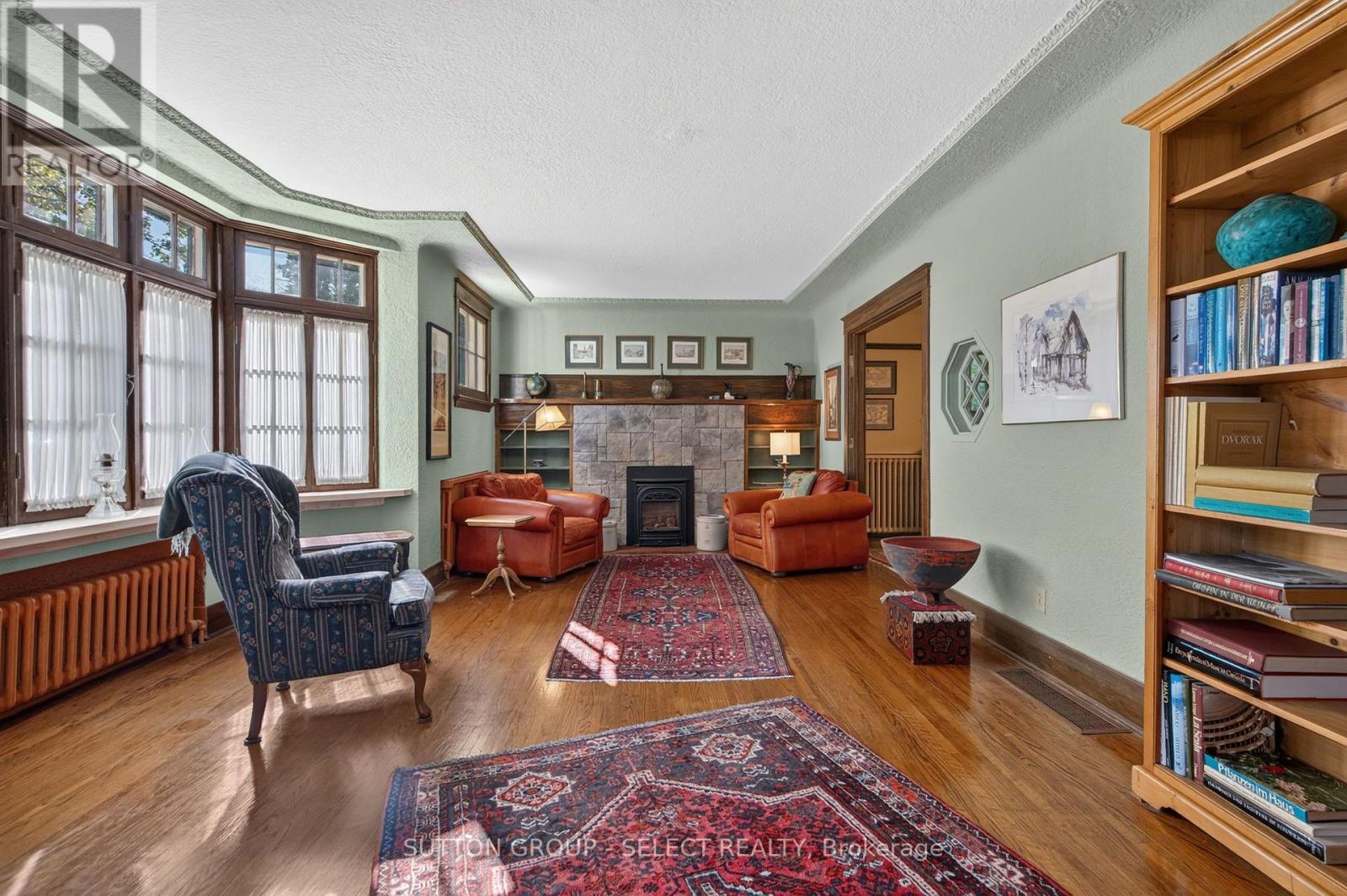 427 WORTLEY ROAD - 6