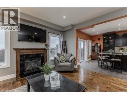 Living room - 24 Newcastle Court, Hamilton, ON L8V0A6 Photo 12