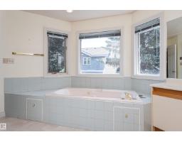 221 Ockenden Pl Nw, Edmonton, AB T6R1K5 Photo 38