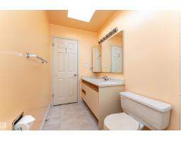 221 Ockenden Pl Nw, Edmonton, AB T6R1K5 Photo 45