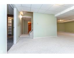 221 Ockenden Pl Nw, Edmonton, AB T6R1K5 Photo 47