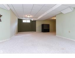 221 Ockenden Pl Nw, Edmonton, AB T6R1K5 Photo 49