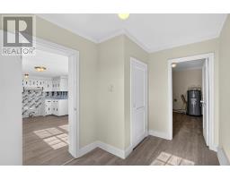 20 Meadow Road thumbnail 11