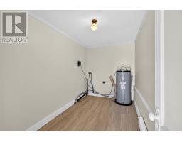 20 Meadow Road thumbnail 12