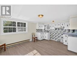 20 Meadow Road thumbnail 14