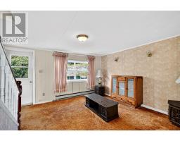 20 Meadow Road thumbnail 16