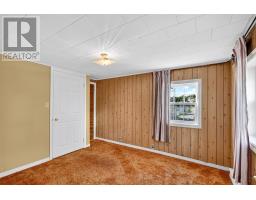 20 Meadow Road thumbnail 19