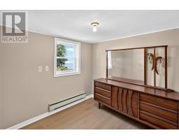 20 Meadow Road thumbnail 26