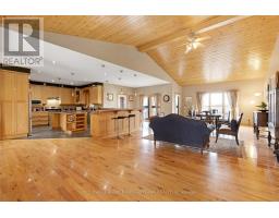 Family room - 399 Grady Road E, Rideau Lakes, ON K0G1X0 Photo 7