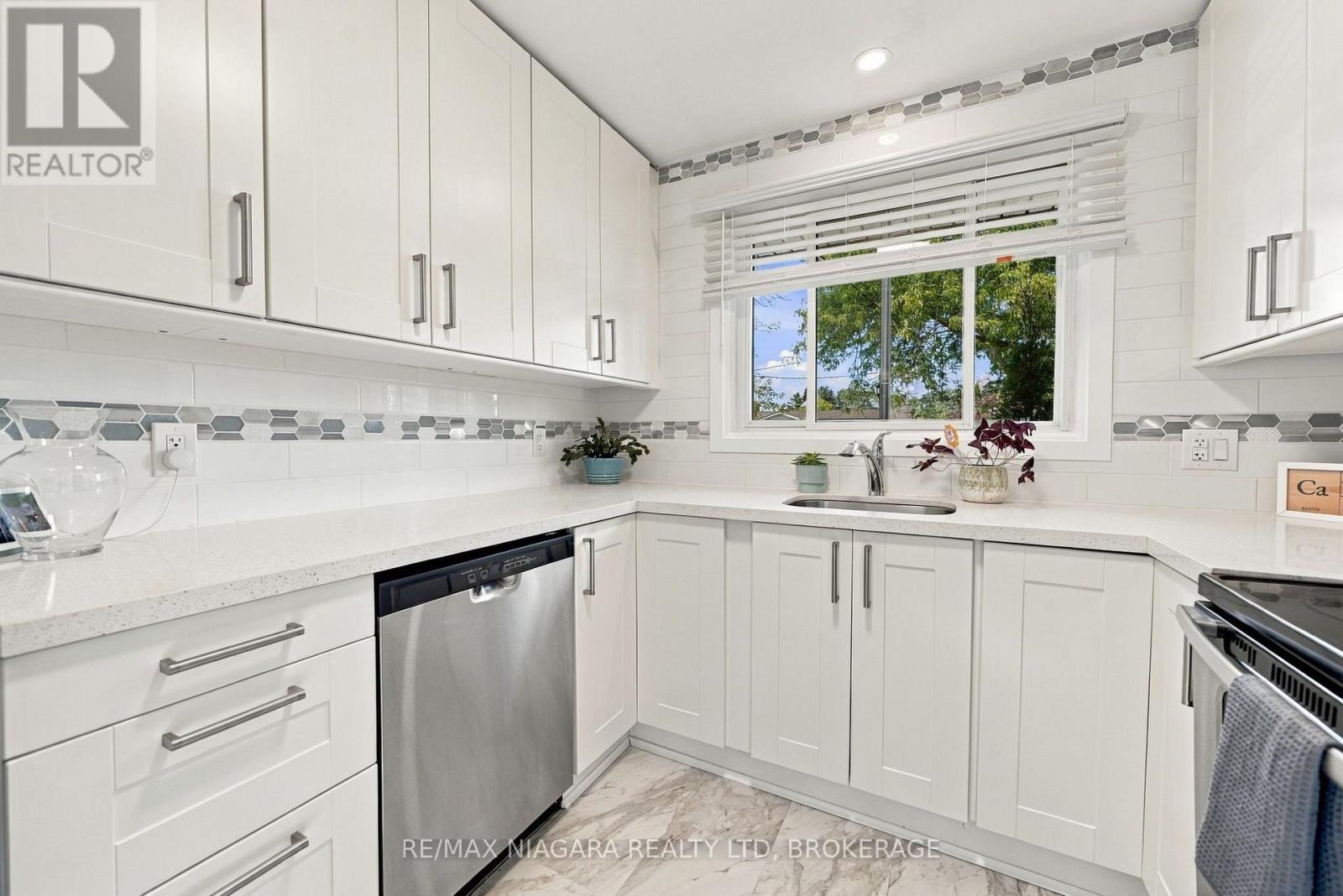 123 MEREDITH DRIVE - 13