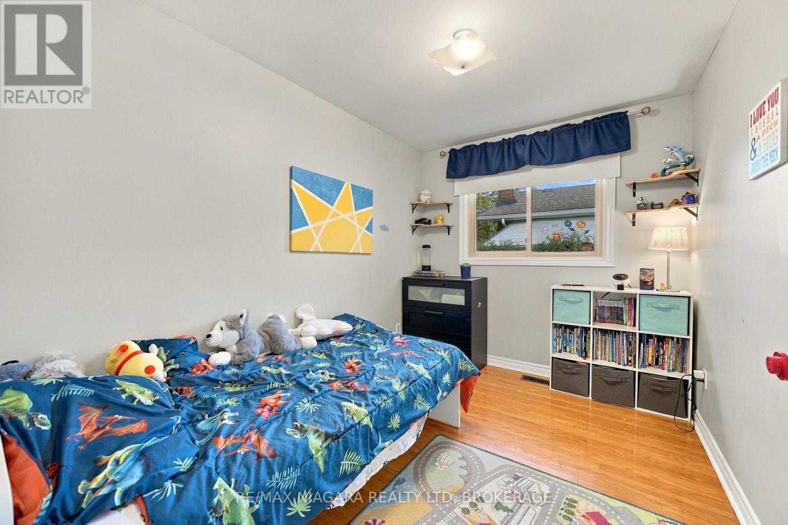 123 MEREDITH DRIVE - 21