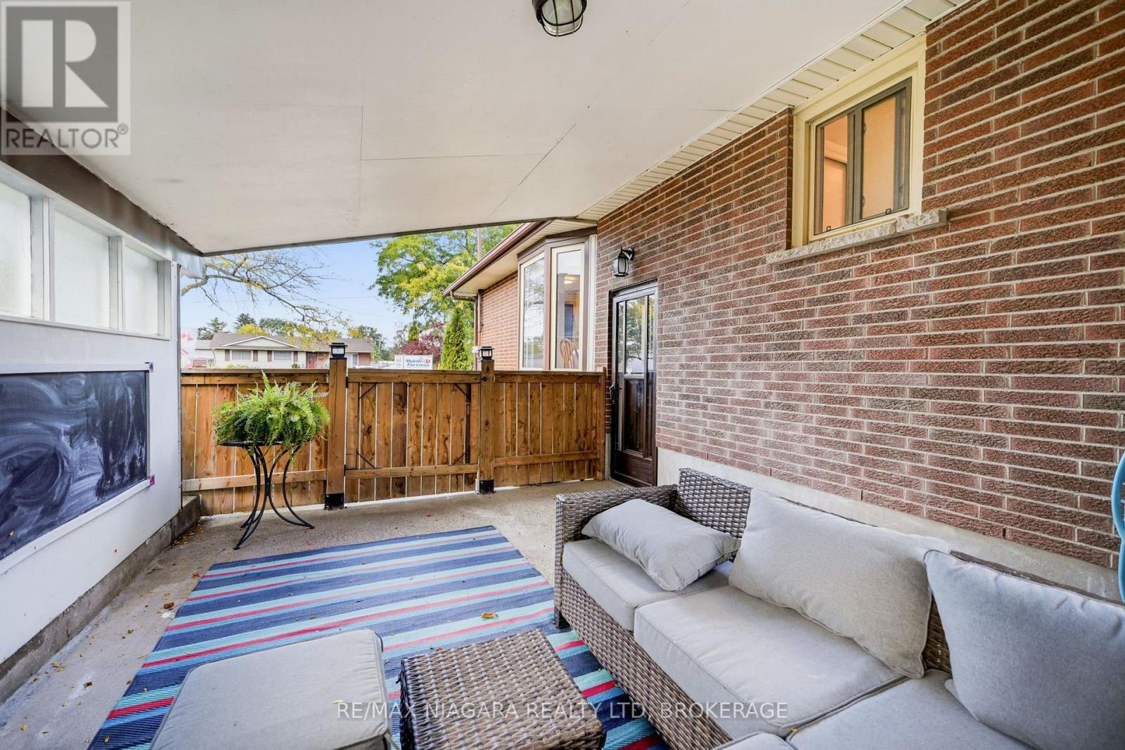 123 MEREDITH DRIVE - 6