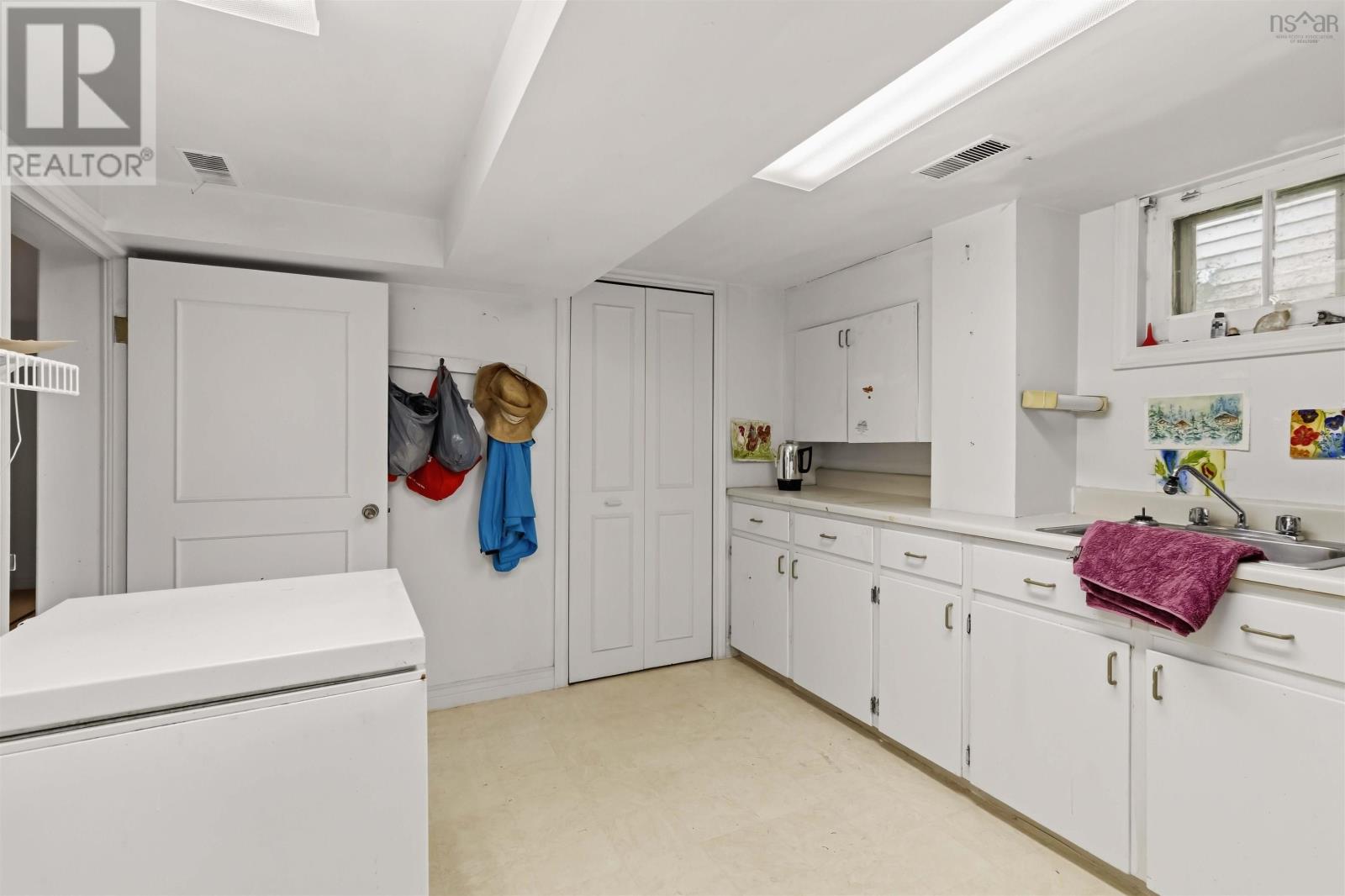 Property 38 of 50 of 6930 Patricia Street