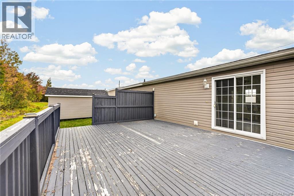 231 Bonaventure Street - 35