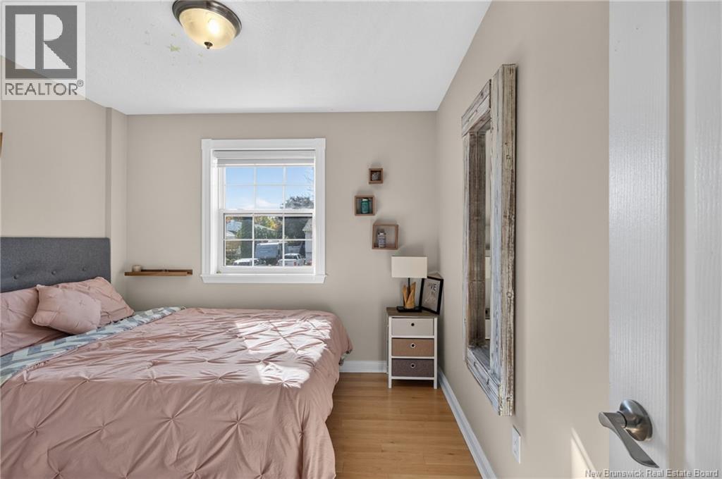 4 Lansdown Avenue - 16