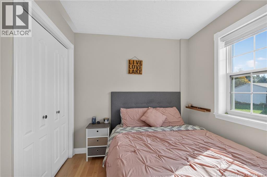 4 Lansdown Avenue - 17