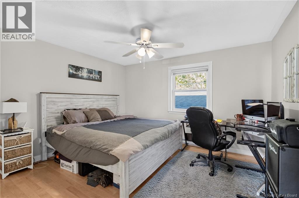 4 Lansdown Avenue - 18