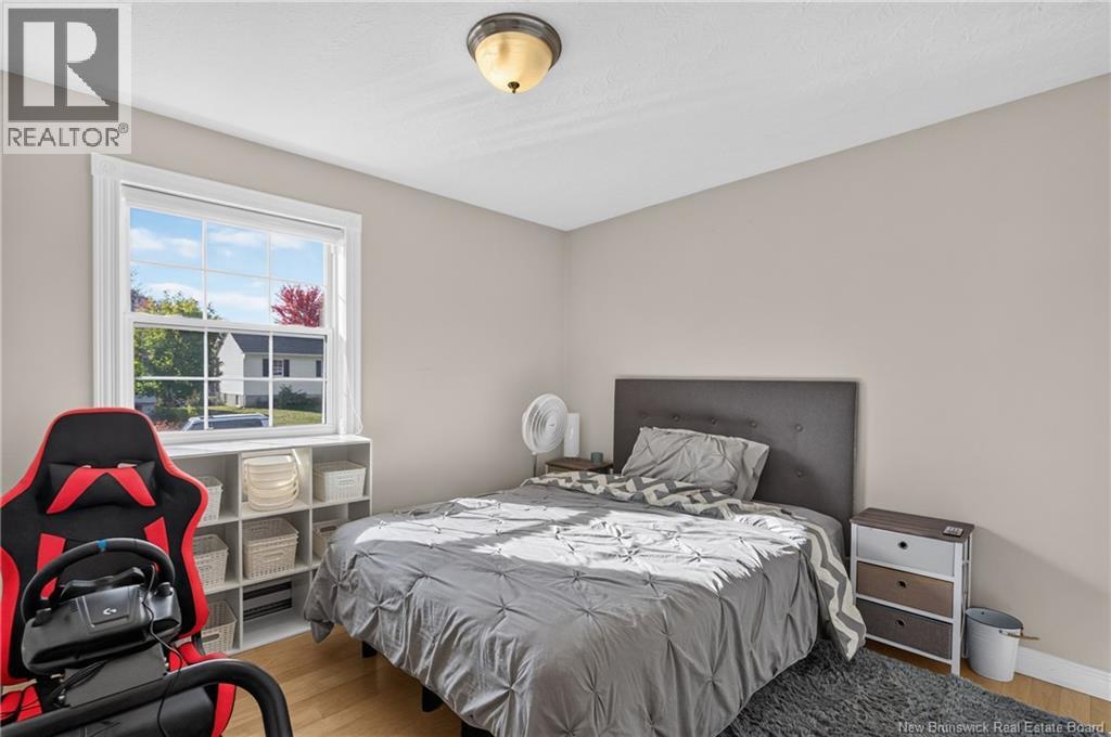 4 Lansdown Avenue - 21