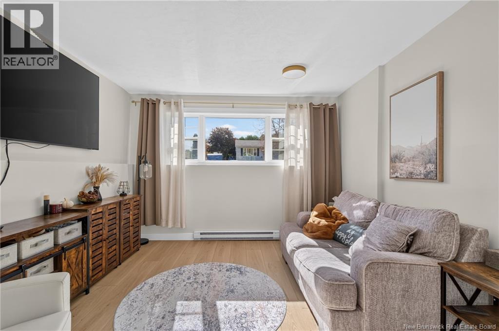 4 Lansdown Avenue - 26