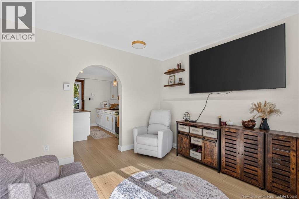 4 Lansdown Avenue - 27