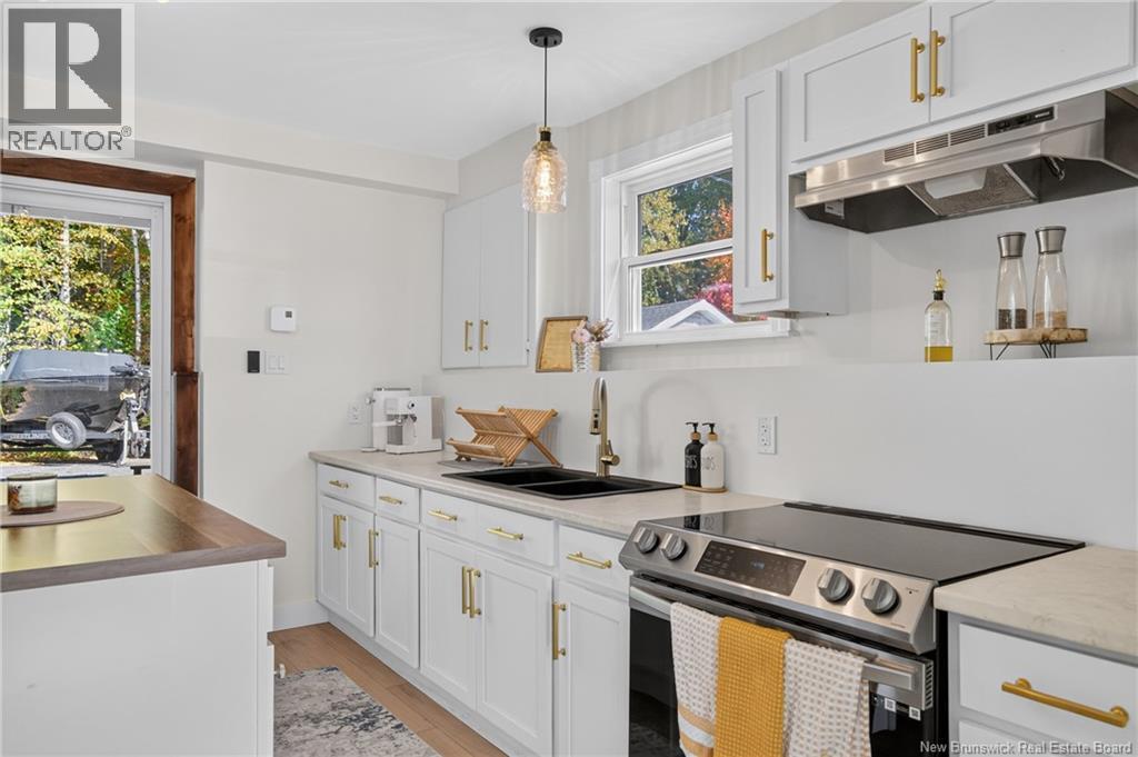 4 Lansdown Avenue - 29