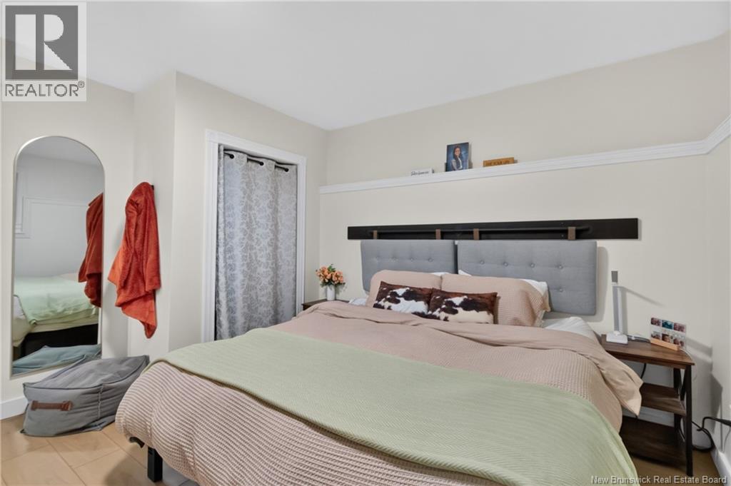 4 Lansdown Avenue - 39