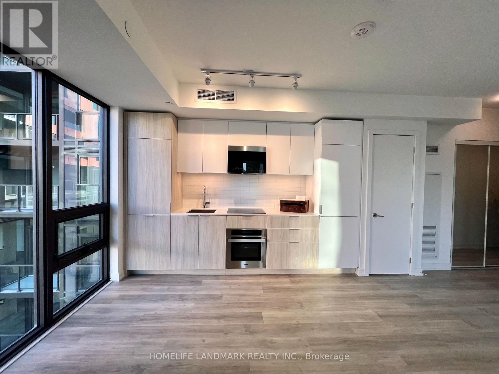 28 Eastern Avenue — photo 2