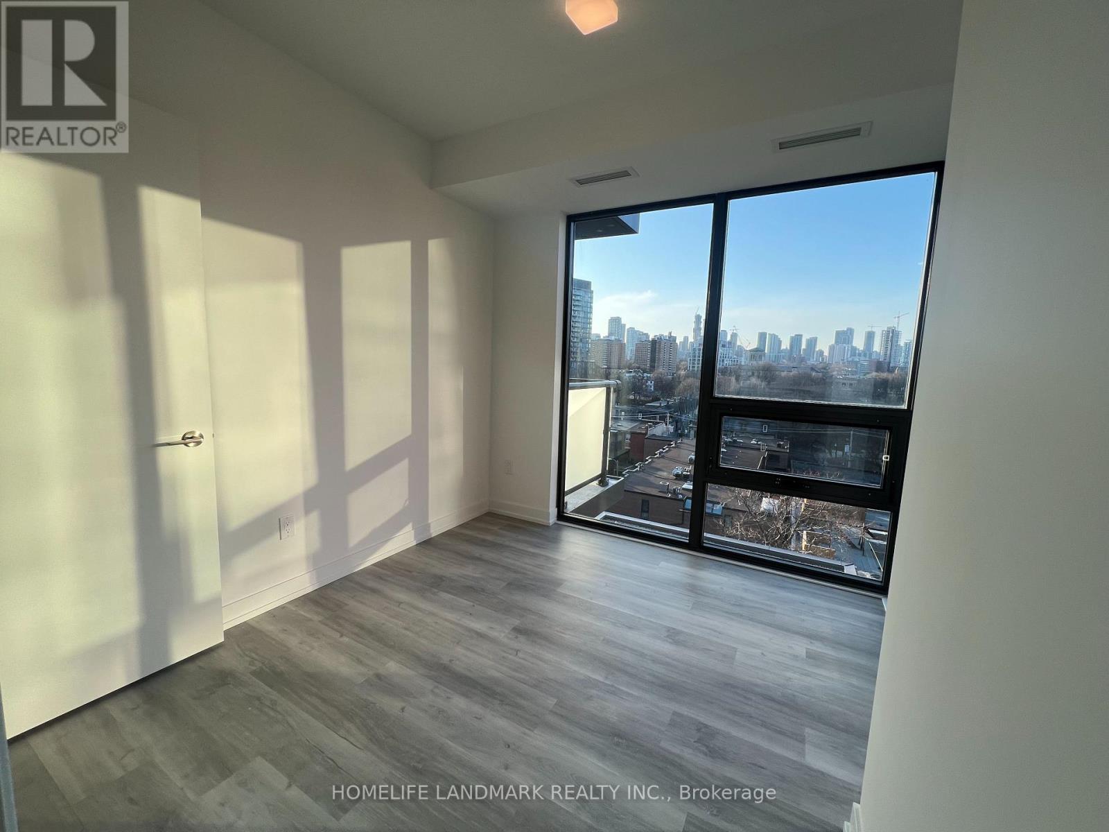 28 Eastern Avenue — photo 8