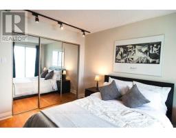 2409 - 77 Harbour Square, Toronto, ON M5J2S2 Photo 11