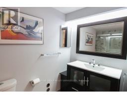 2409 - 77 Harbour Square, Toronto, ON M5J2S2 Photo 8