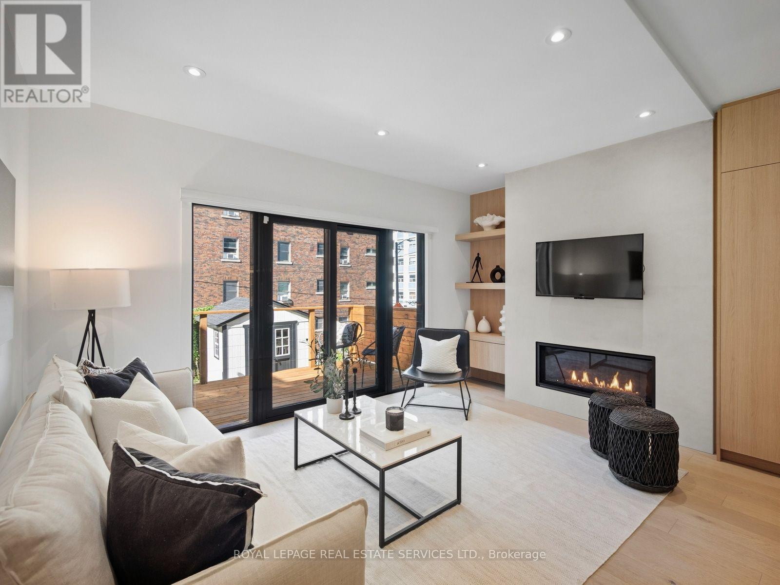 374 Spadina Road, Toronto, ON photo 17